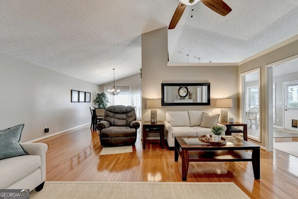 2011 Luke Edwards RD Dacula, GA 30019
