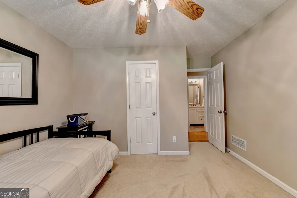 2011 Luke Edwards RD Dacula, GA 30019