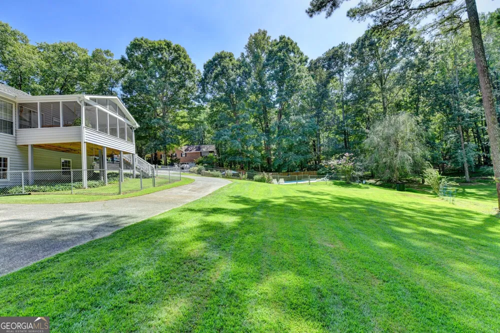 2011 Luke Edwards RD Dacula, GA 30019
