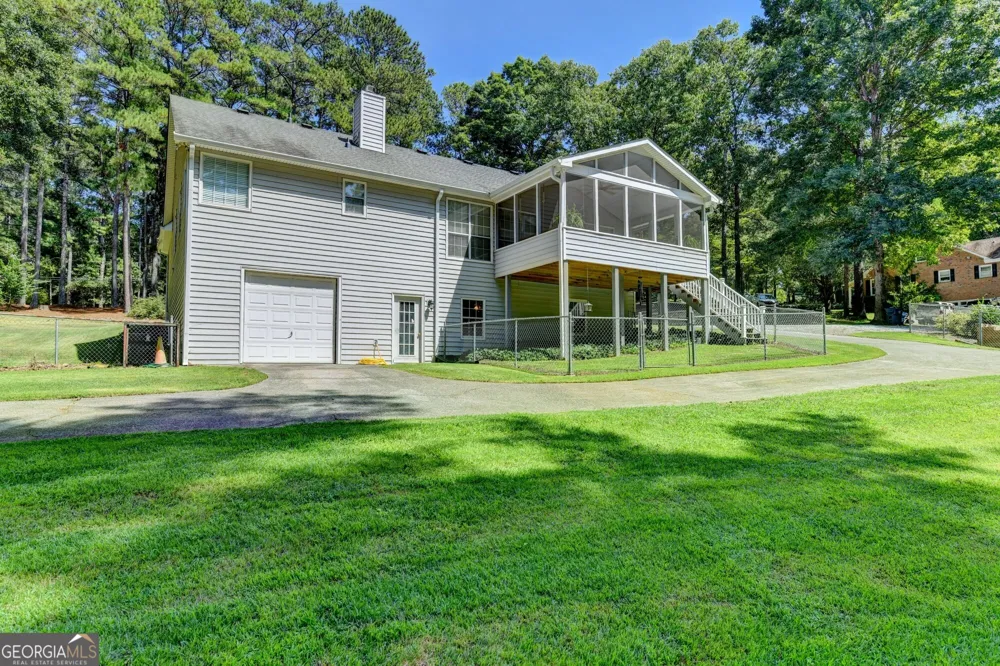 2011 Luke Edwards RD Dacula, GA 30019