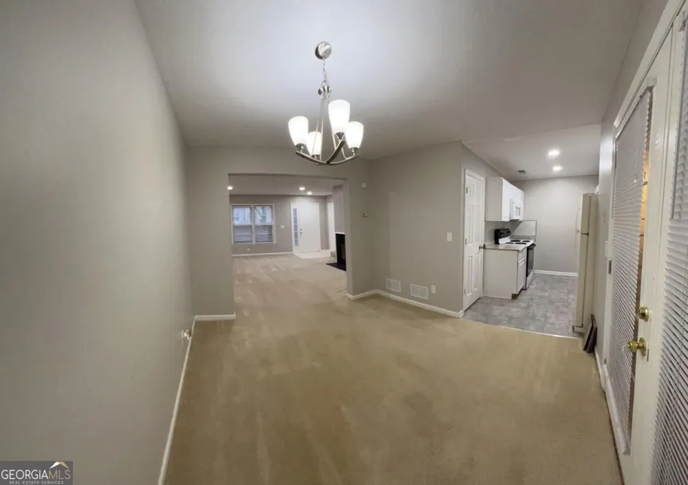 189 Holcomb Ferry RD Roswell, GA 30076
