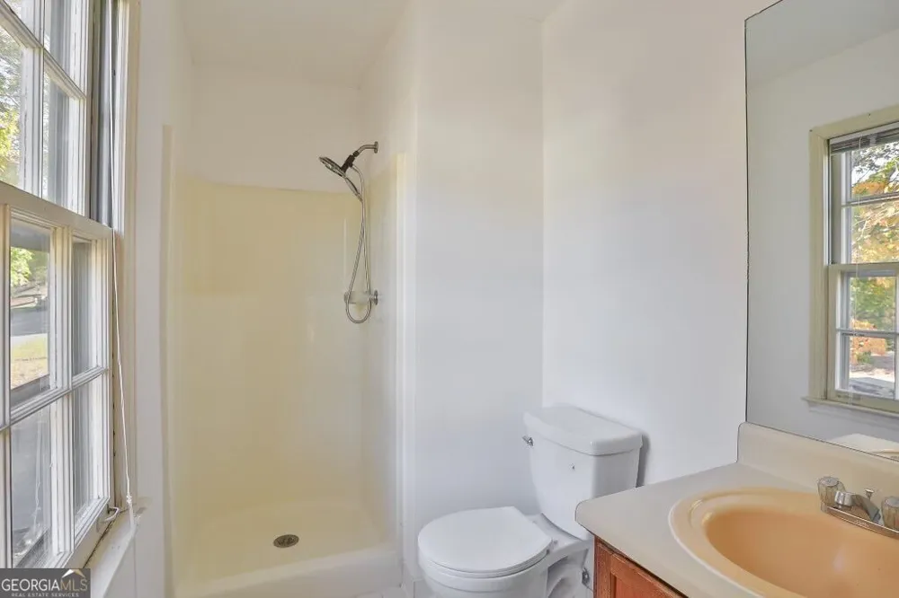 189 Holcomb Ferry RD Roswell, GA 30076