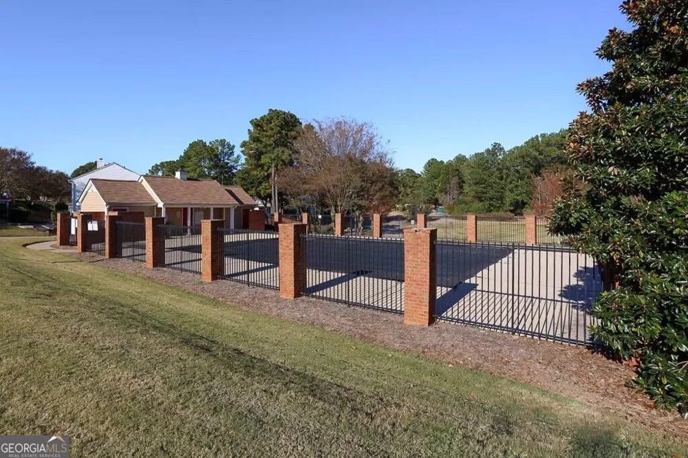 189 Holcomb Ferry RD Roswell, GA 30076