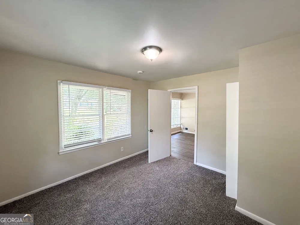 233 W Simon TER NW Atlanta, GA 30318