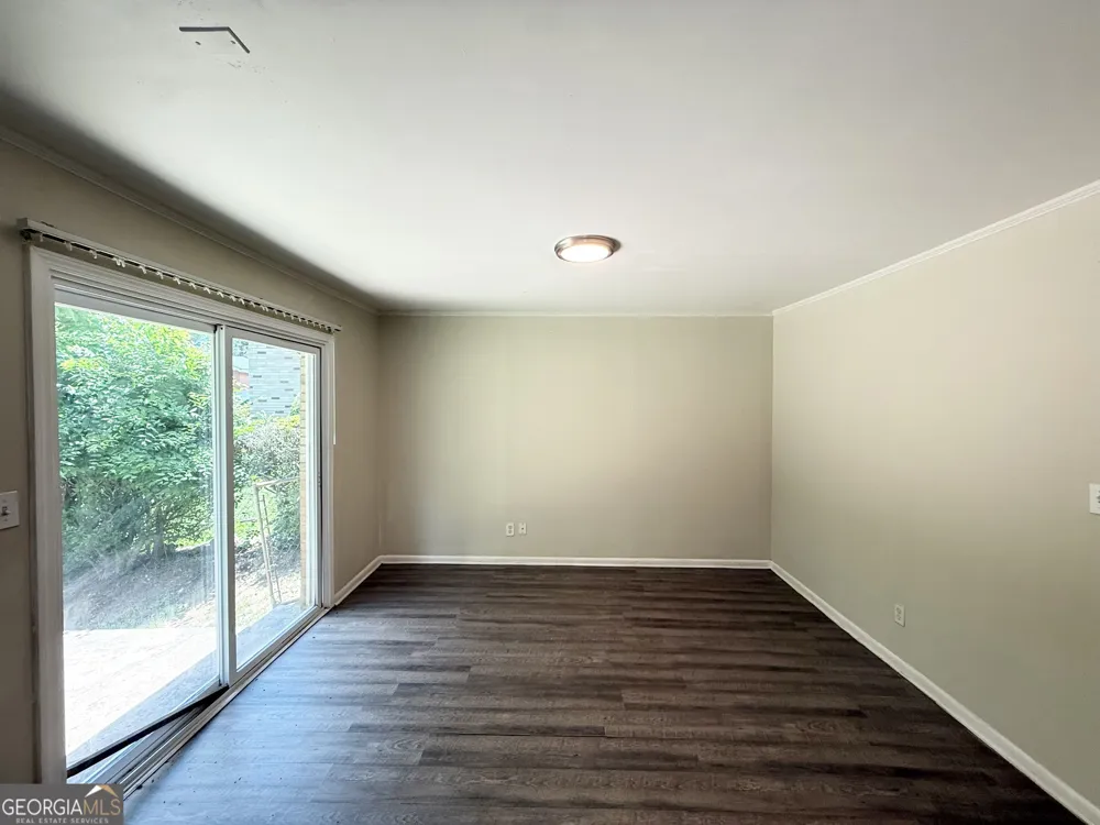 233 W Simon TER NW Atlanta, GA 30318