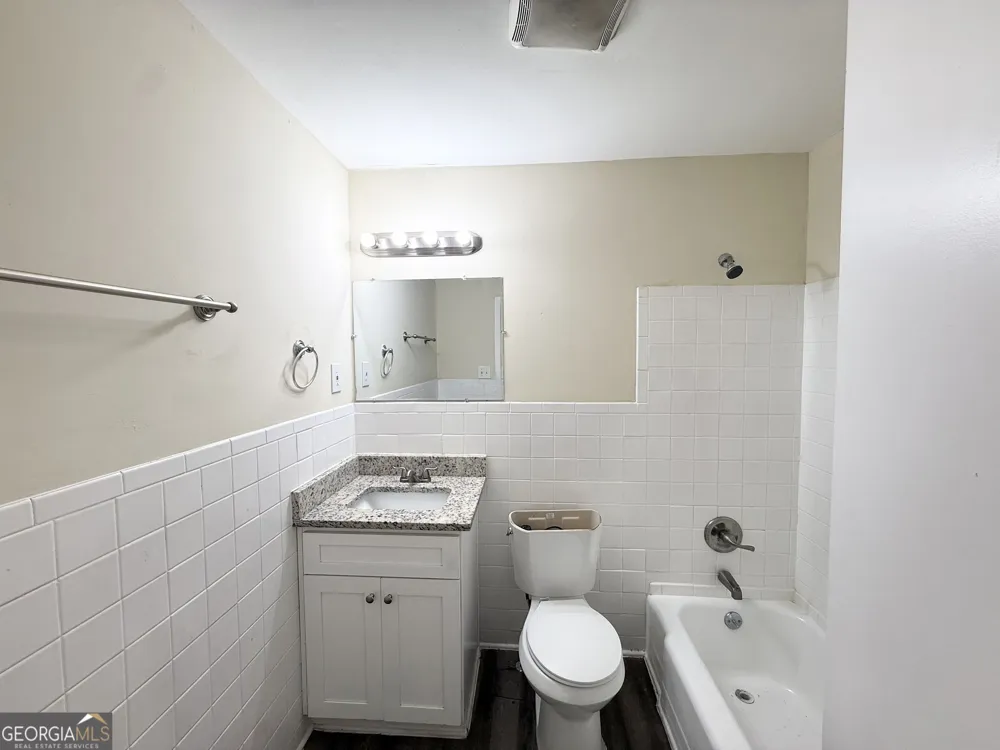 233 W Simon TER NW Atlanta, GA 30318
