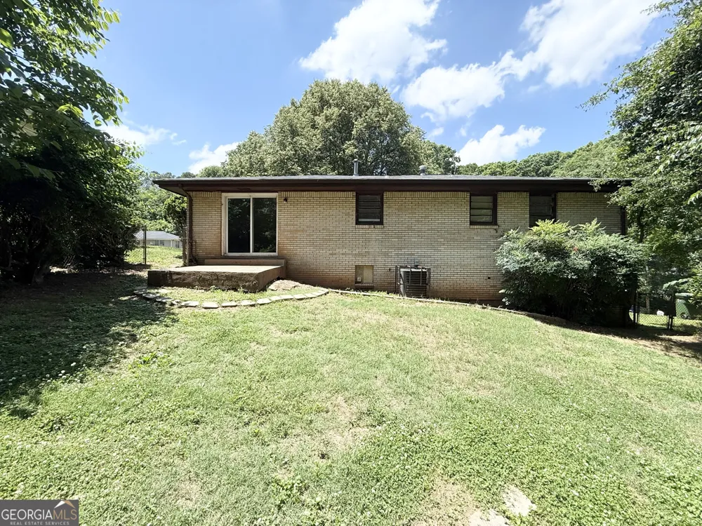 233 W Simon TER NW Atlanta, GA 30318