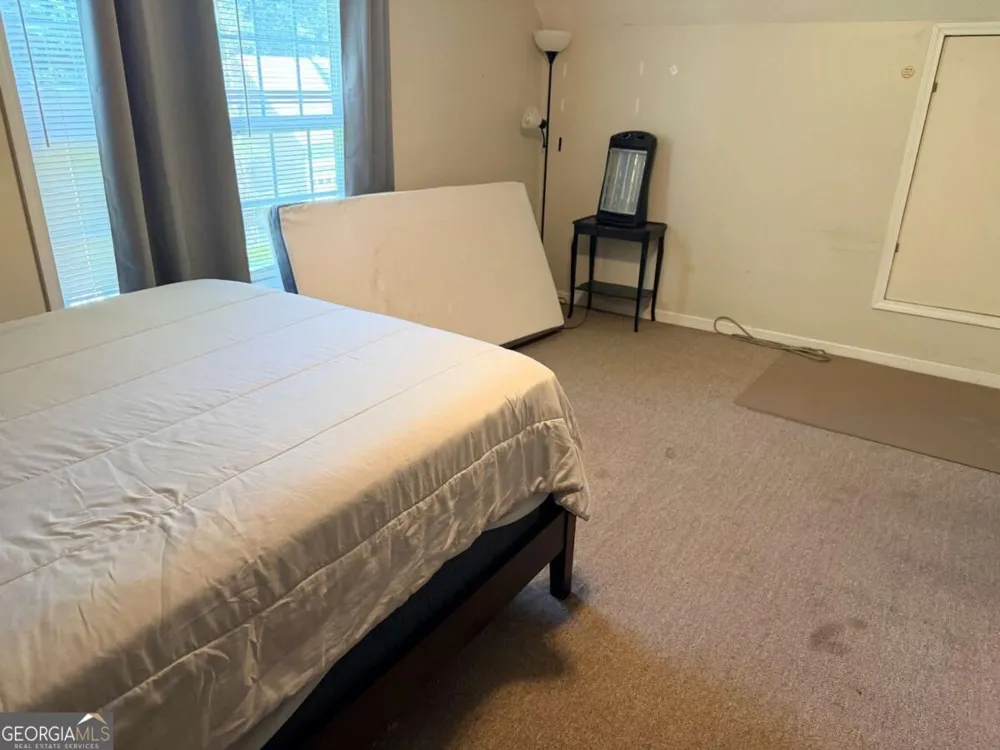635 Clemson LN Lawrenceville, GA 30043