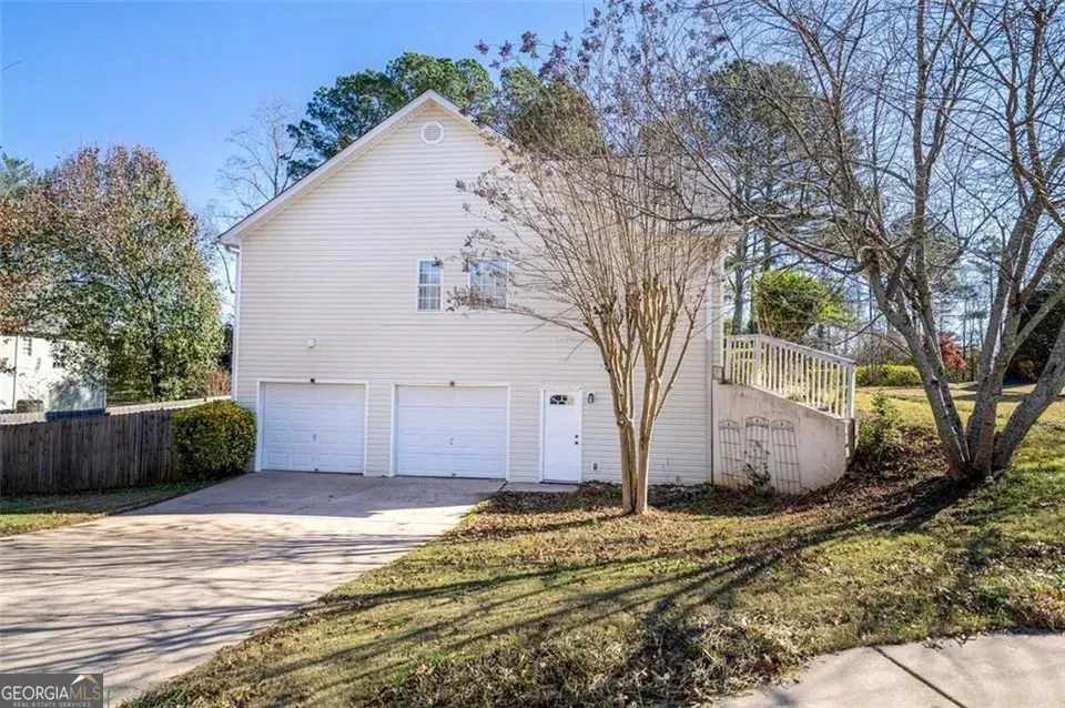 5810 Woodberry WALK Cumming, GA 30028
