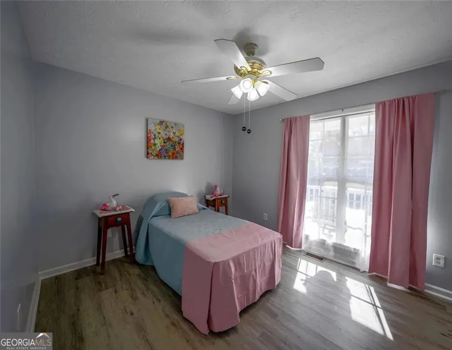 5810 Woodberry WALK Cumming, GA 30028
