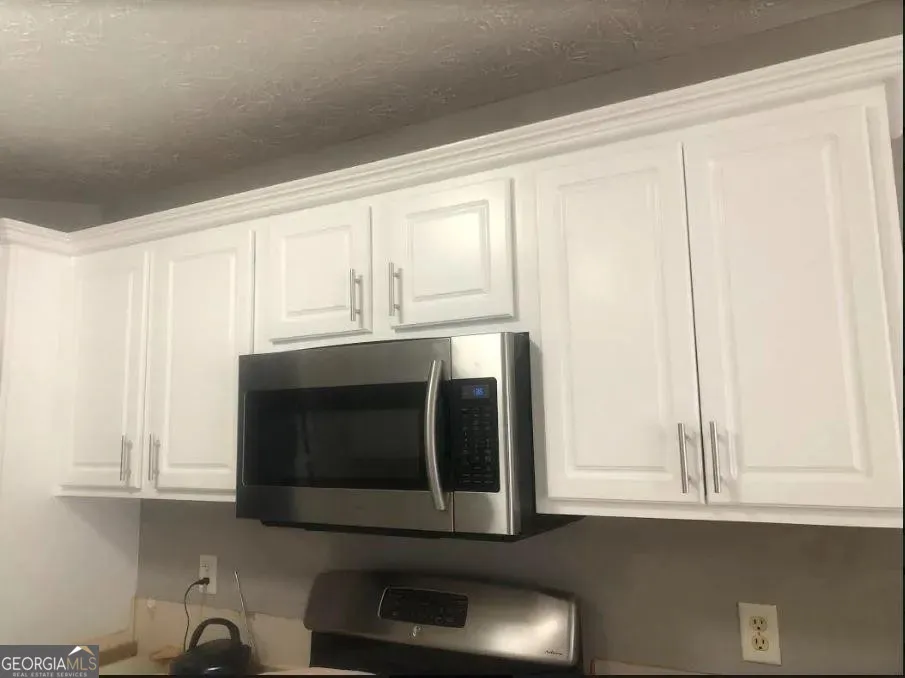 5810 Woodberry WALK Cumming, GA 30028