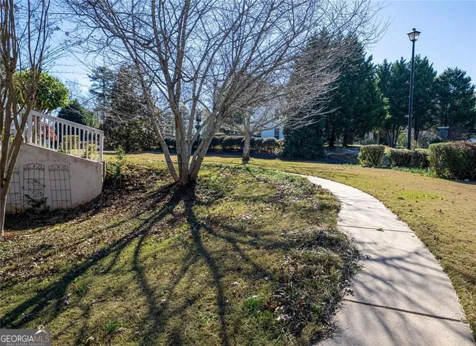 5810 Woodberry WALK Cumming, GA 30028