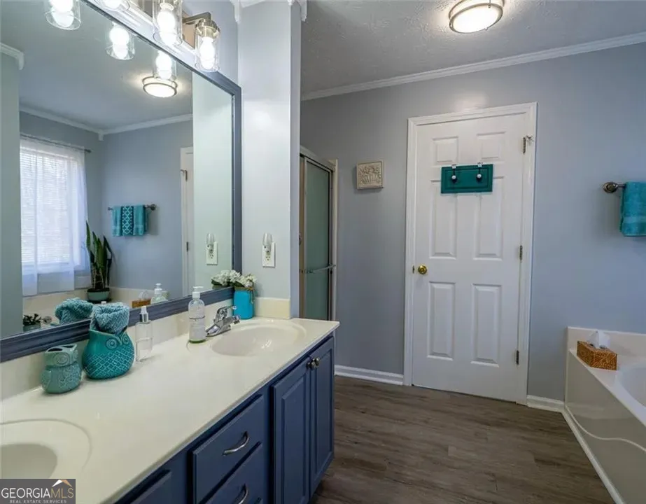5810 Woodberry WALK Cumming, GA 30028