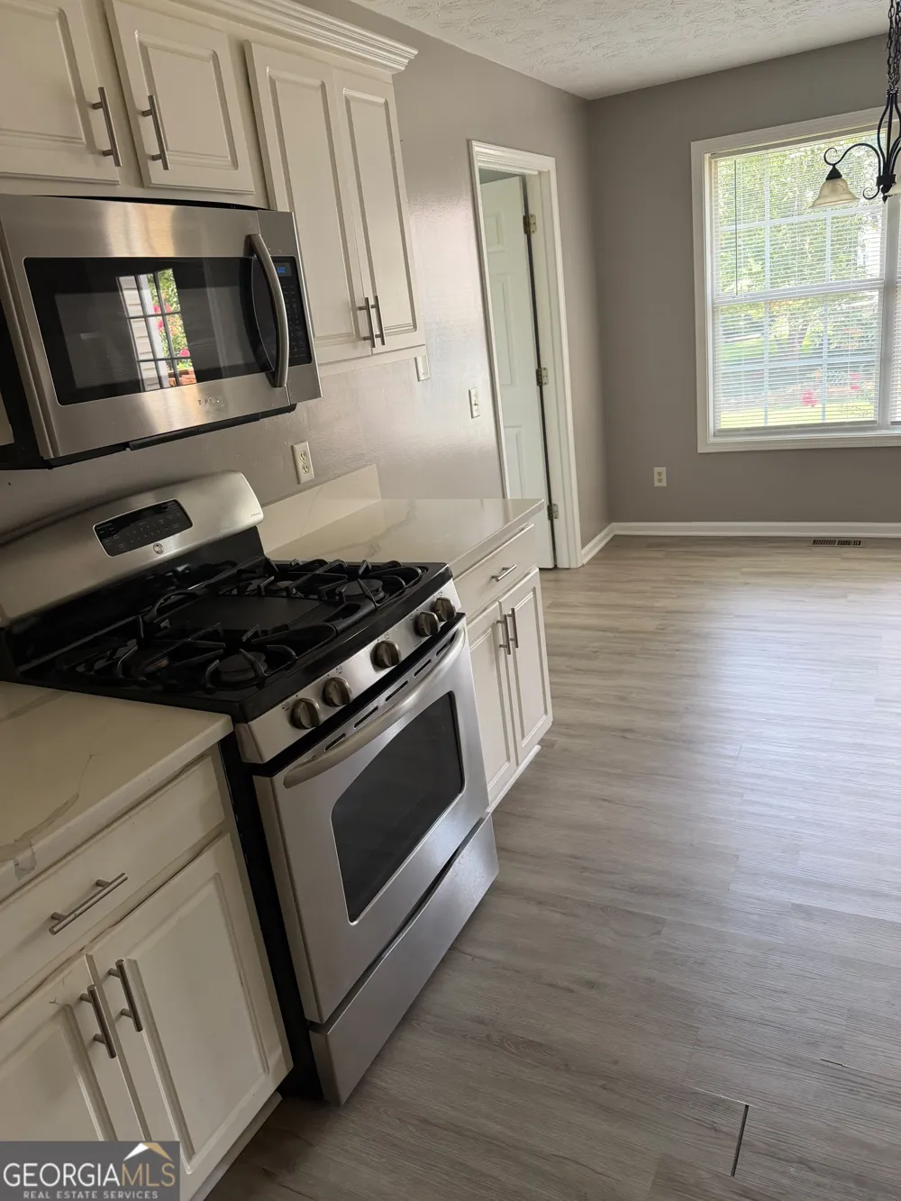 5810 Woodberry WALK Cumming, GA 30028