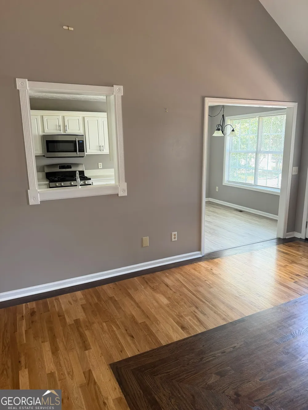 5810 Woodberry WALK Cumming, GA 30028
