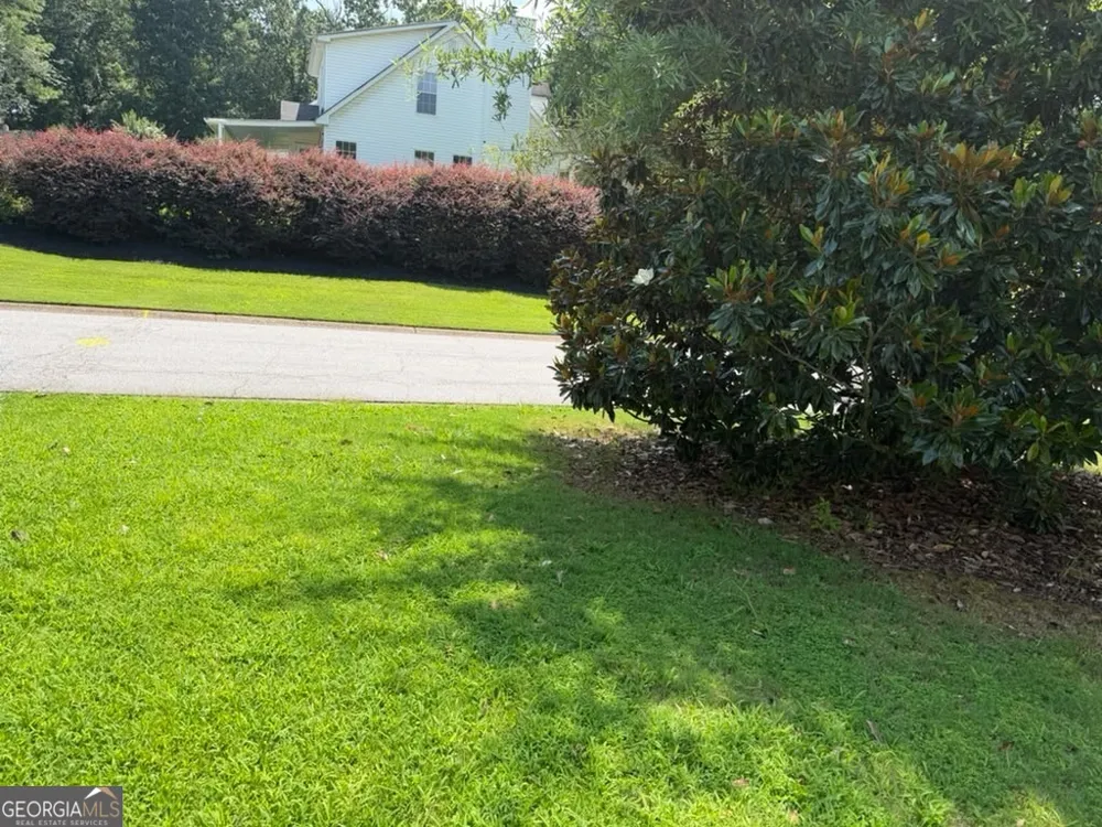 5810 Woodberry WALK Cumming, GA 30028