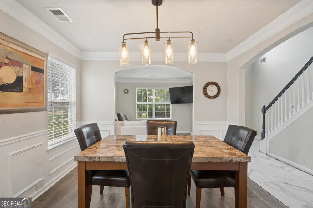439 Lake Ridge LN Fairburn, GA 30213