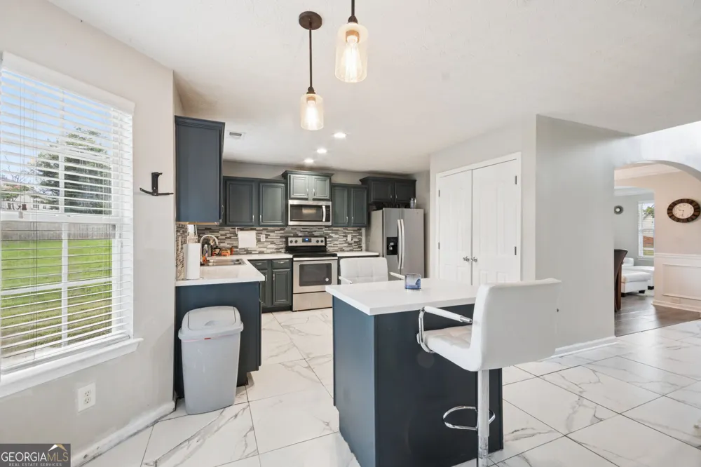 439 Lake Ridge LN Fairburn, GA 30213