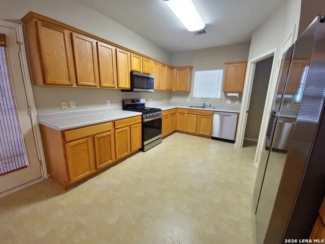 5661 Hartson Kyle, TX 78640
