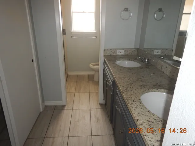 5923 Northgap St Windcrest, TX 78239