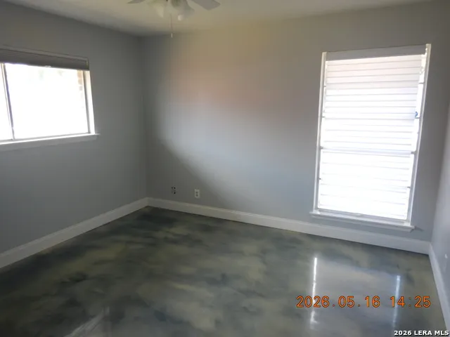 5923 Northgap St Windcrest, TX 78239