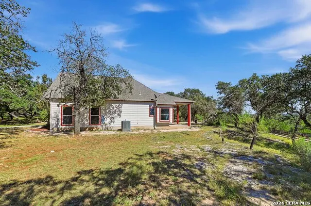 514 BURNING TREE LN Bandera, TX 78003