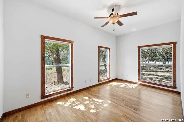 514 BURNING TREE LN Bandera, TX 78003