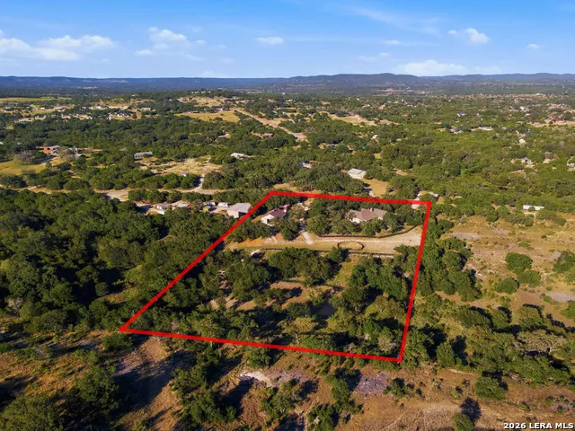 514 BURNING TREE LN Bandera, TX 78003
