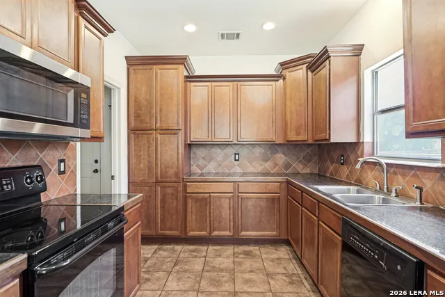 1490 Deep Water DR Spring Branch, TX 78070