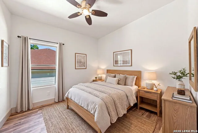 706 OAK VALLEY DR Kerrville, TX 78028