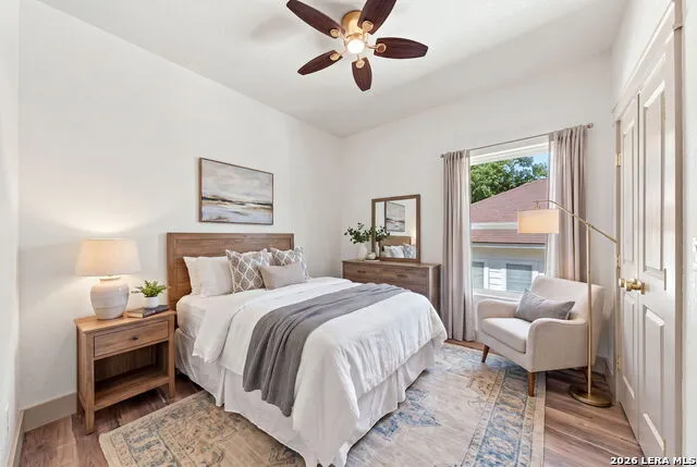 706 OAK VALLEY DR Kerrville, TX 78028