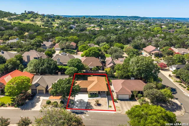 706 OAK VALLEY DR Kerrville, TX 78028