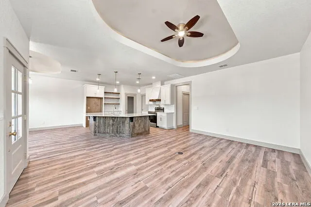 706 OAK VALLEY DR Kerrville, TX 78028