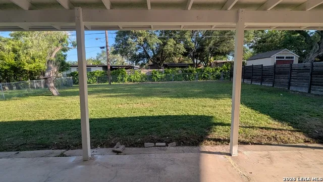 518 Craigmont San Antonio, TX 78213