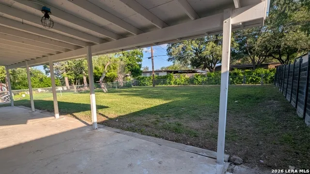 518 Craigmont San Antonio, TX 78213