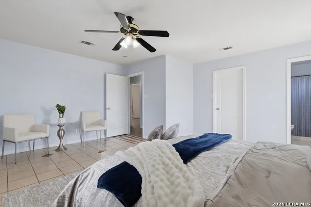 13040 Tomlynn Atascosa, TX 78002