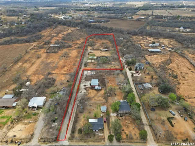 13040 Tomlynn Atascosa, TX 78002