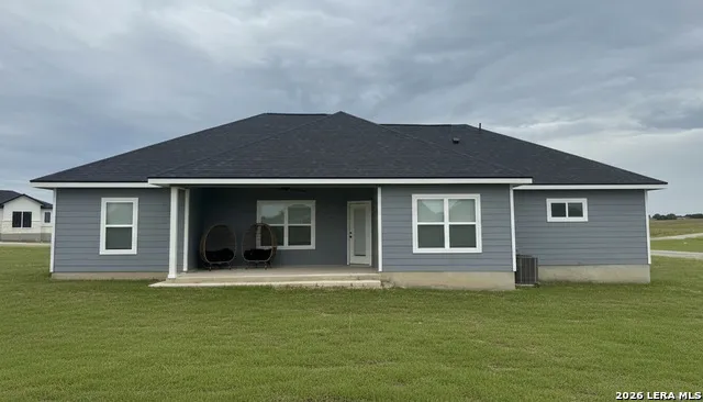 113 Pine Valley Dr La Vernia, TX 78121