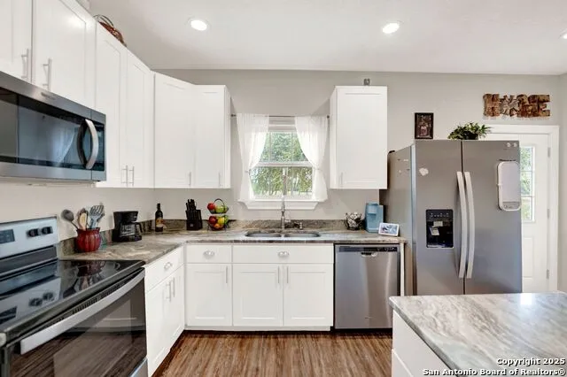 1301 Avenue H Hondo, TX 78861