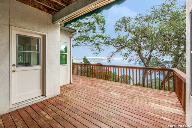 1924 Stagecoach Canyon Lake, TX 78133