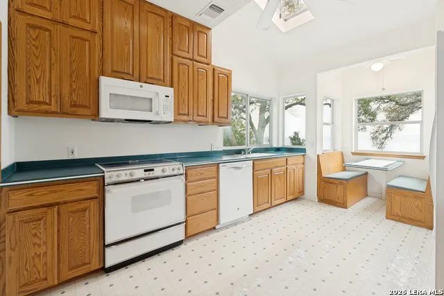1924 Stagecoach Canyon Lake, TX 78133