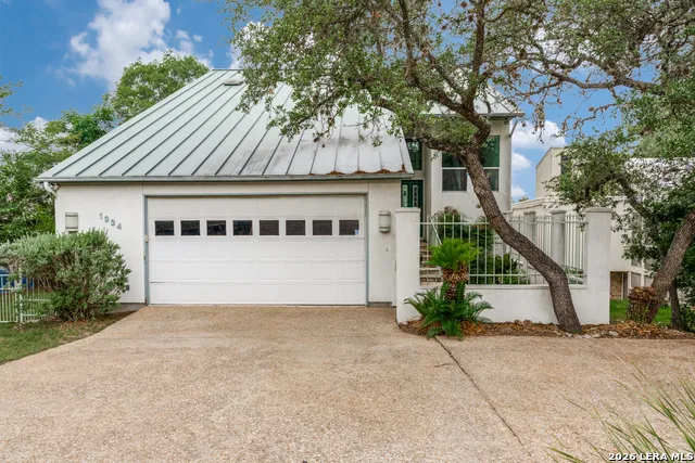 1924 Stagecoach Canyon Lake, TX 78133