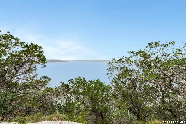 1924 Stagecoach Canyon Lake, TX 78133