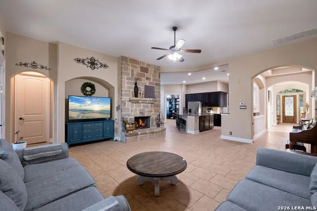 5608 COPPER CRK New Braunfels, TX 78132