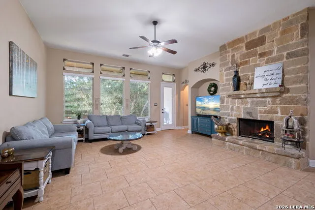5608 COPPER CRK New Braunfels, TX 78132