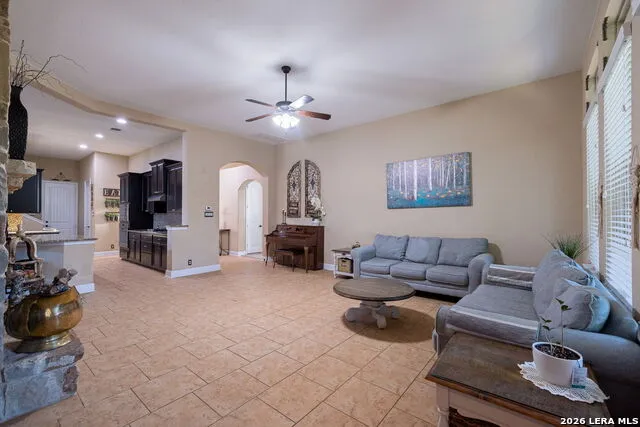 5608 COPPER CRK New Braunfels, TX 78132