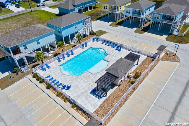 107 Caledonia Dr Rockport, TX 78382