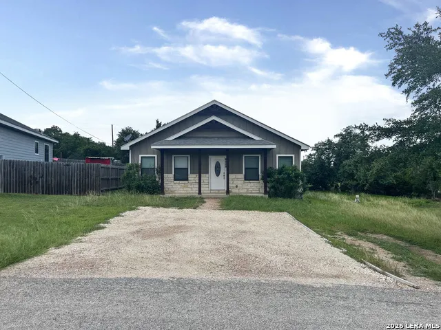 1491 Live Oak Dr Spring Branch, TX 78070