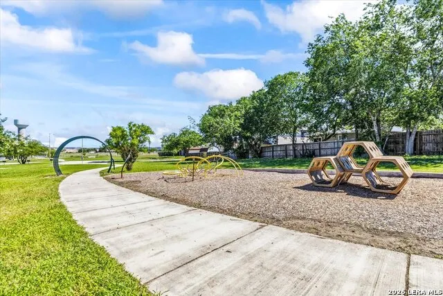 3947 Trail De Paris New Braunfels, TX 78132