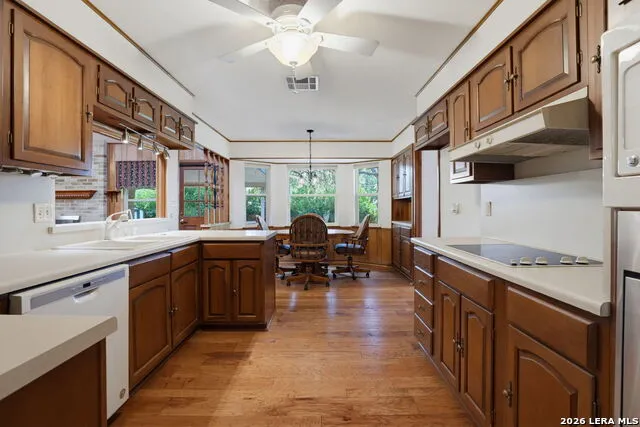 413 Golfcrest Windcrest, TX 78239